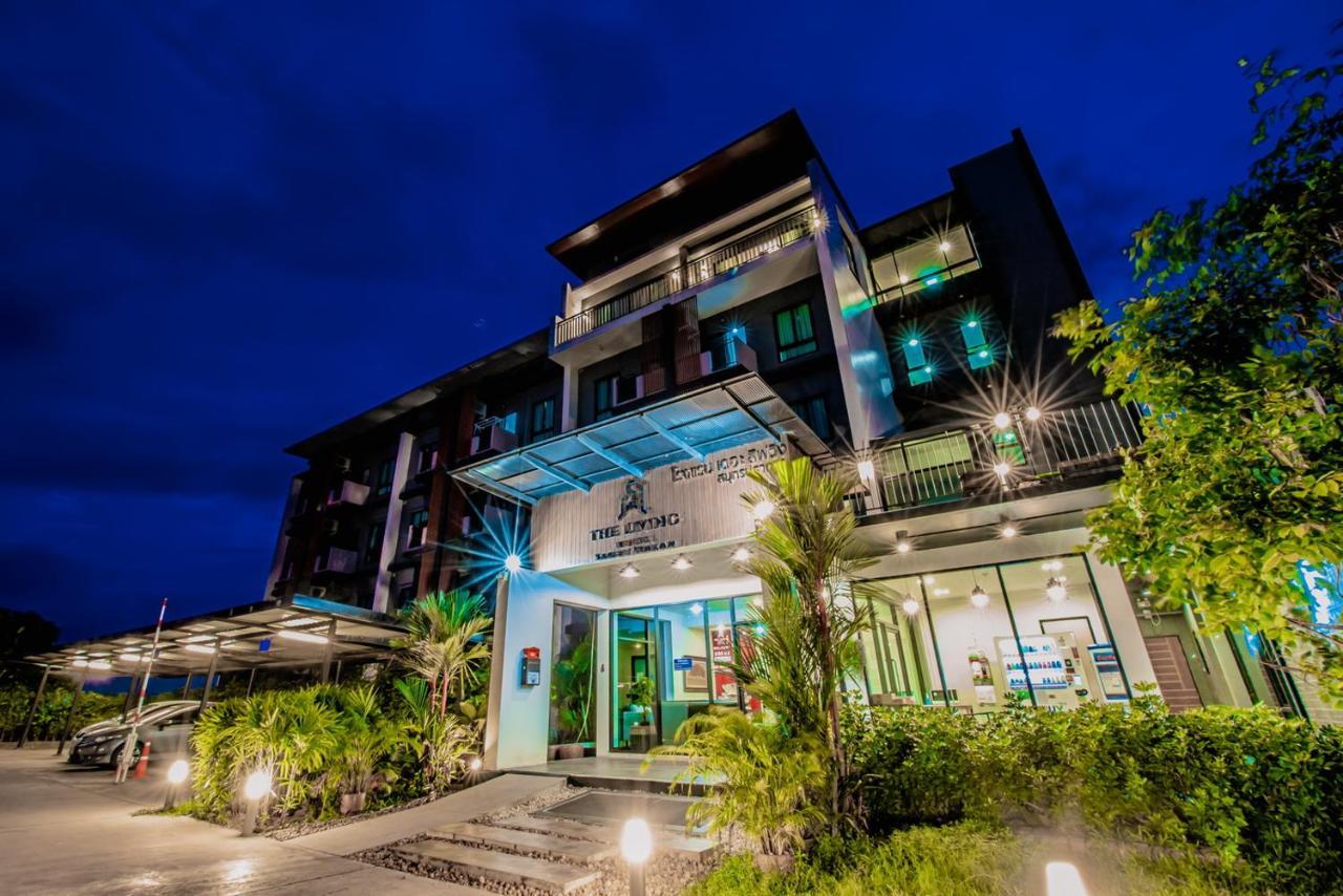 The Living Hotel Samutprakan Bang Bo Екстериор снимка